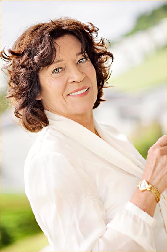 Giselle Rufer femme entrepreneur Giselle Rufer, Femme entrepreneure est aussi une conférencière internationale en français, anglais et allemand.